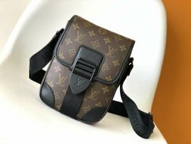 Picture of LV Mens Bags _SKUfw125702689fw